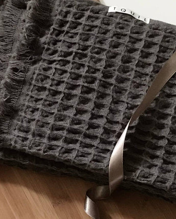 Waffle Knit Hand Towel | Charcoal